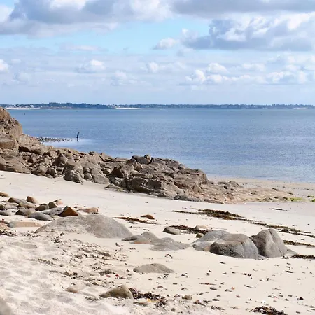 Du Domaine De La Pointe De Kerhostin